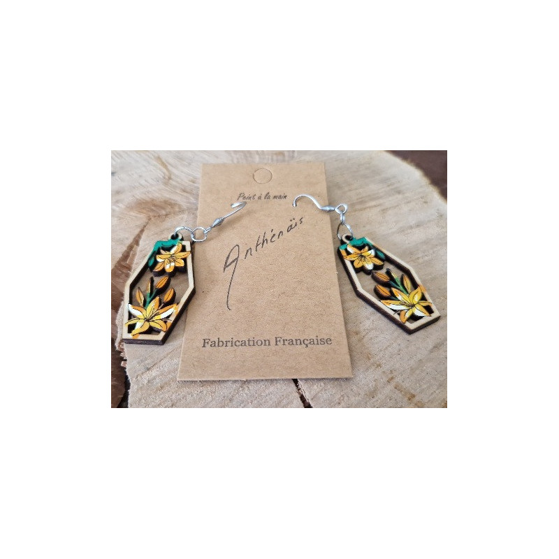 Boucles d'oreilles Lys Doré en bois peint à la main — Anthénaïs